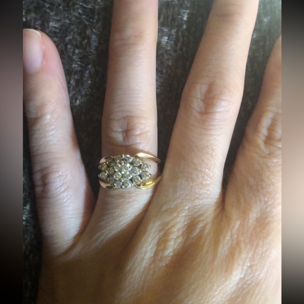 vintage yellow gold diamond cluster ring